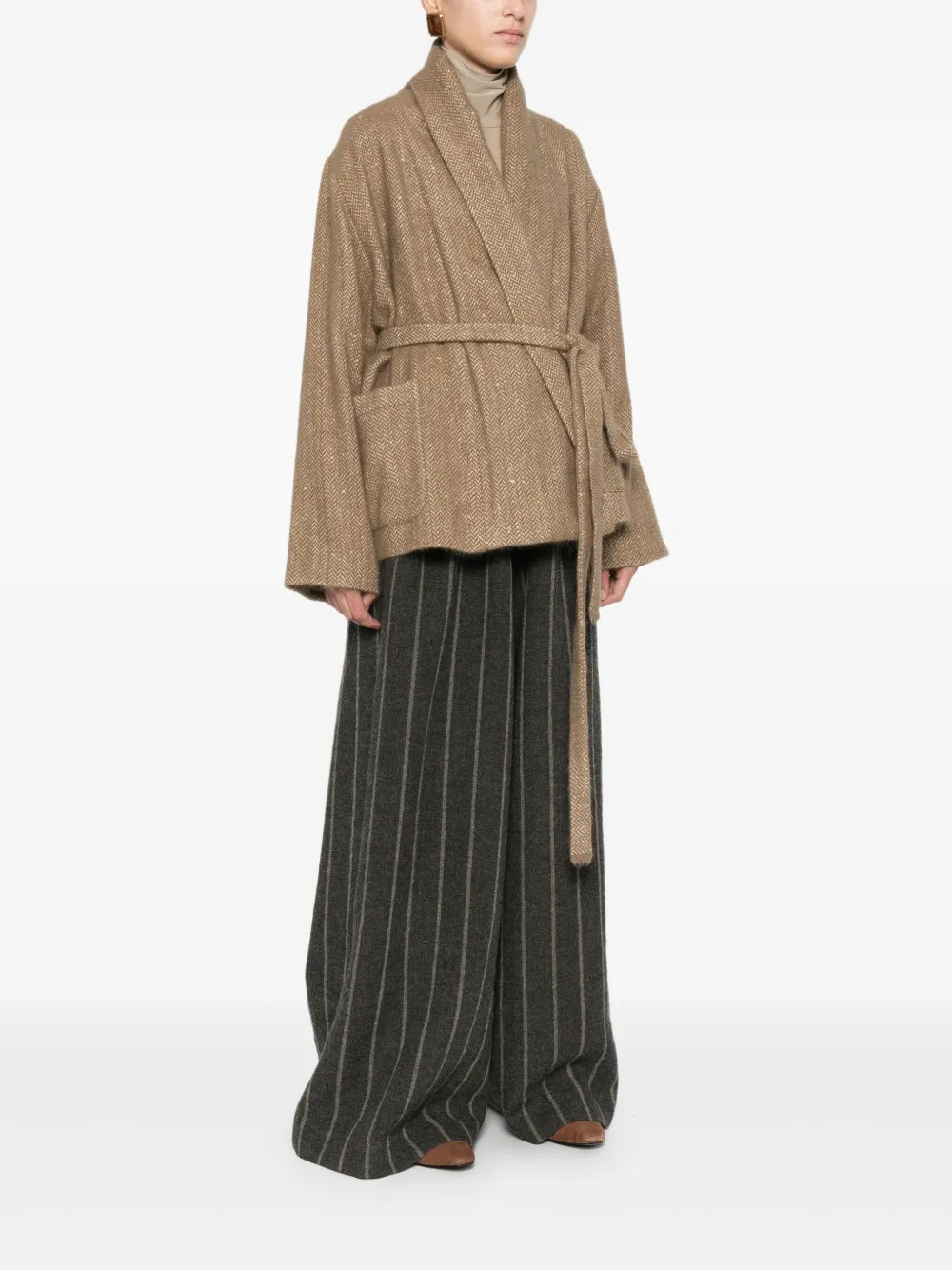 Uma Wang Jack met visgraatpatroon en ceintuur Beige