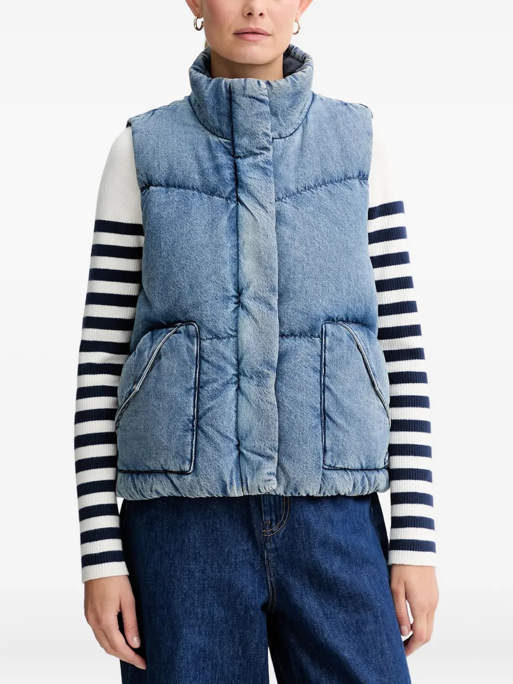Levi's Western Bubble Padded Pocket Gilet In Blue