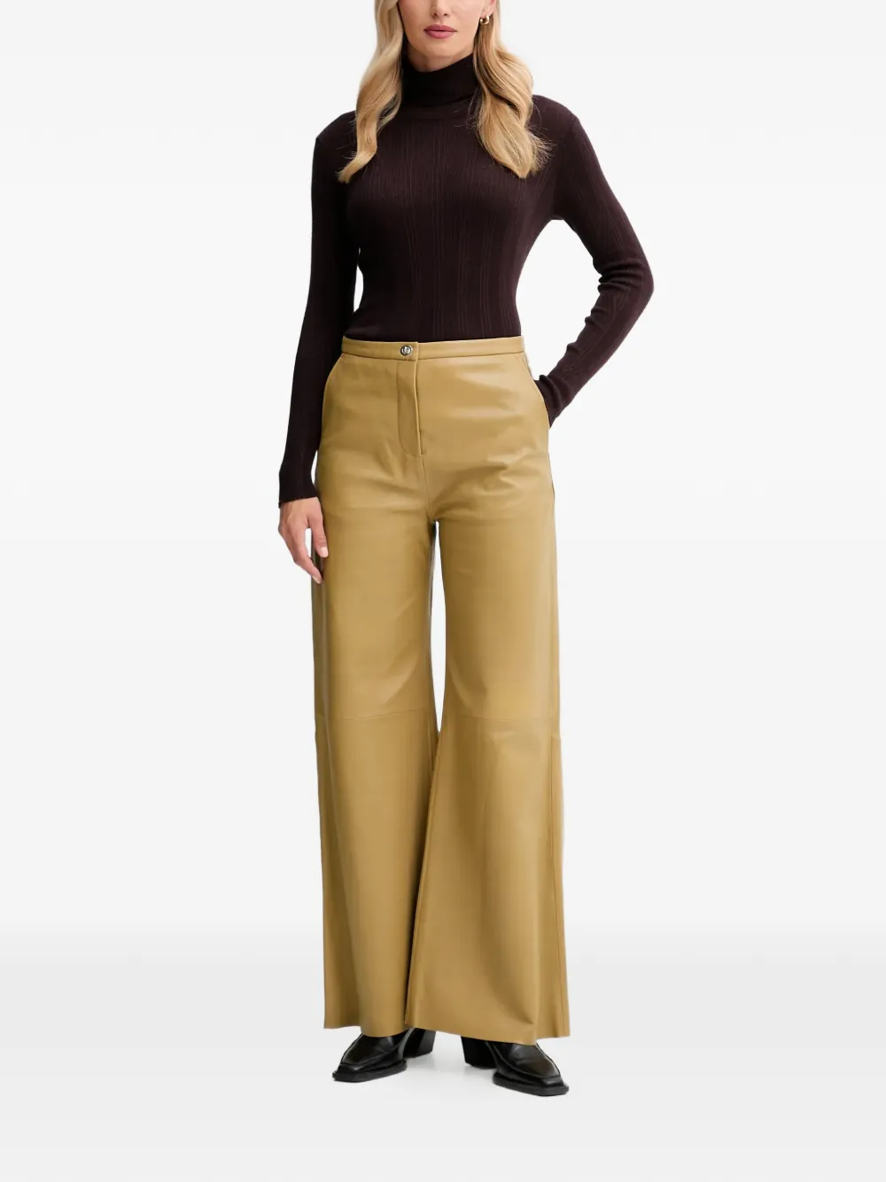 Sessun Roll-neck Sweater In Brown