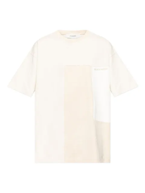 Golden Goose playera con detalle del logo y diseño color block