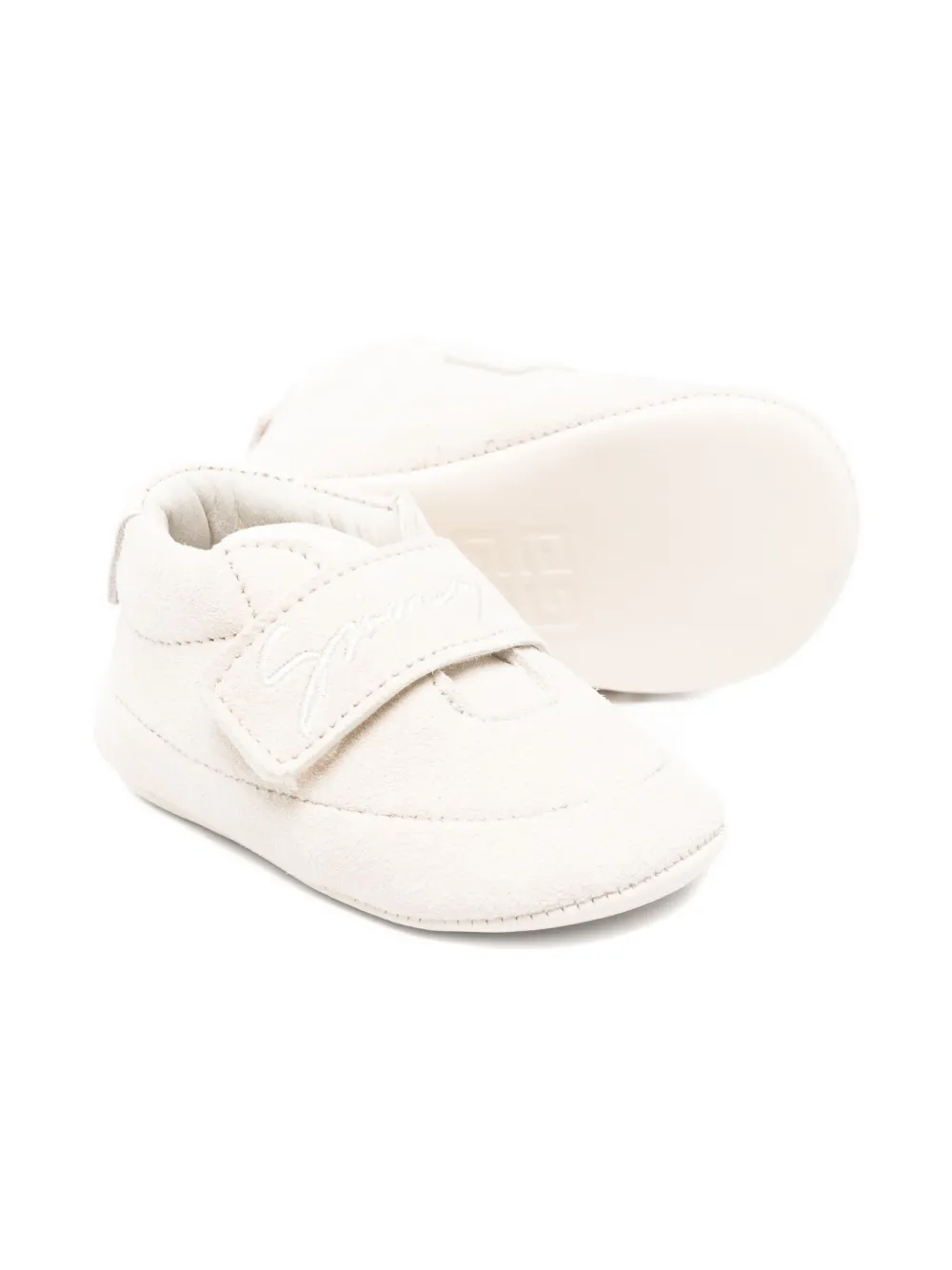 Givenchy Kids logo-embroidered crib shoes - Beige