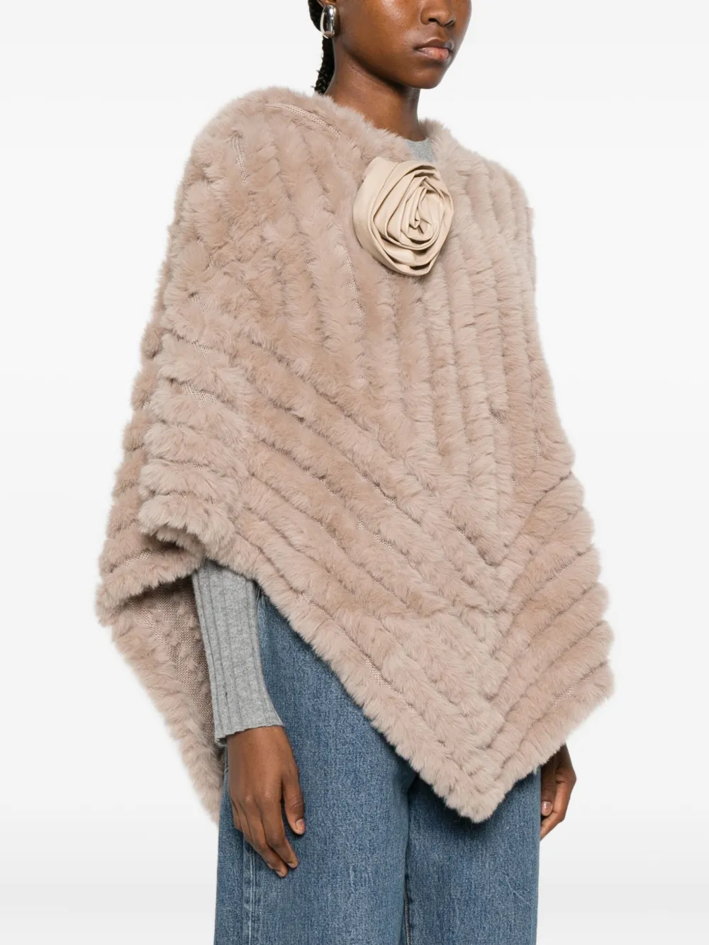 Blugirl Cape met bloemapplicatie Beige