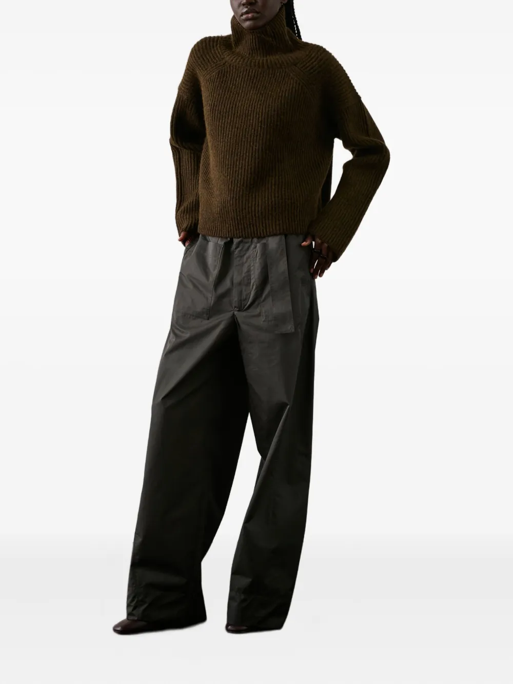 Soeur Flynn Ribbed Roll-neck Sweater In Brown