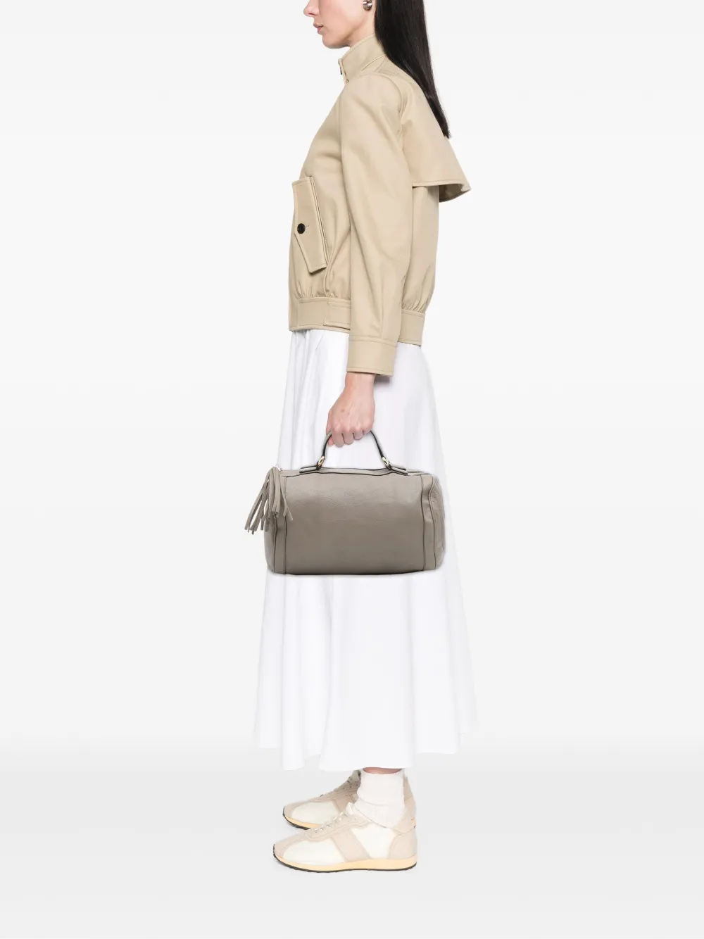 Pre-owned Gucci 2016-2025 Medium Pebbled Calfskin Soho Boston Bag In Gray