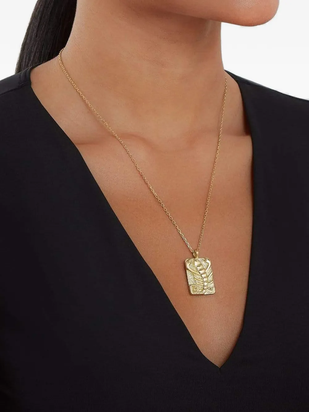 David Webb 18K yellow gold diamond Scorpio Zodiac pendant necklace | Image 2