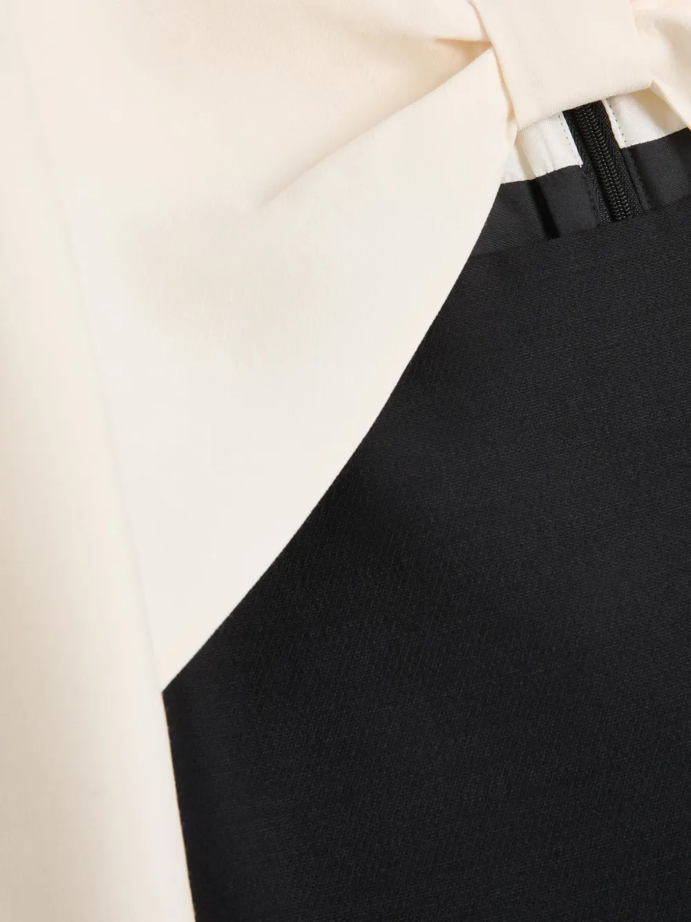 Valentino Garavani Midi-jurk met contrasterende mouwen Zwart