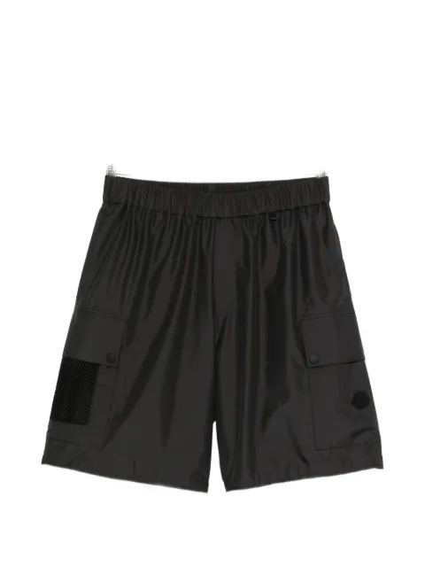 Moncler logo-patch cargo shorts