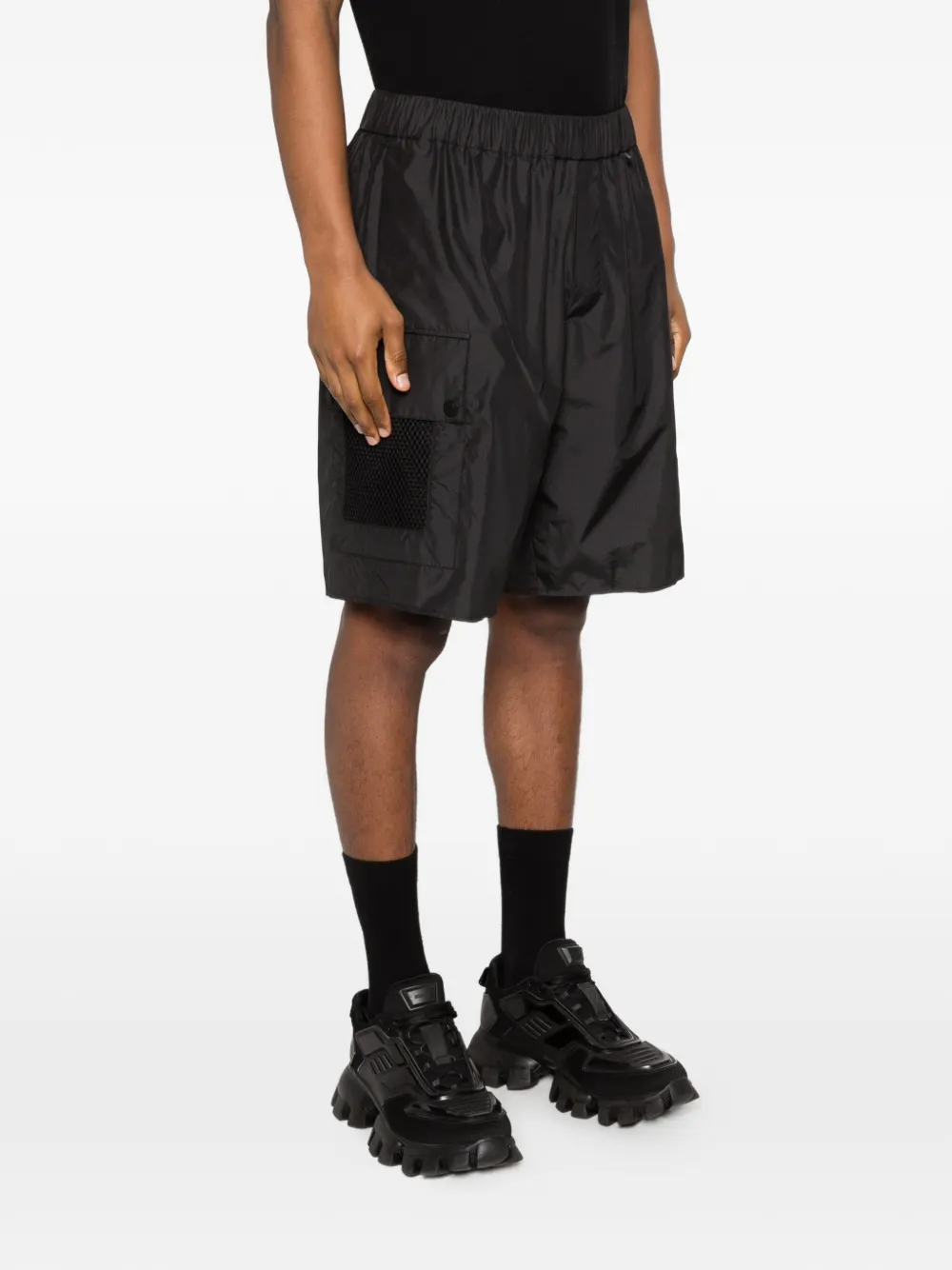 Moncler Cargo shorts met logopatch Zwart