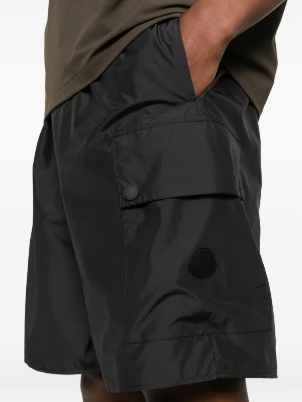 Moncler カーゴショーツ | ブラック | FARFETCH JP