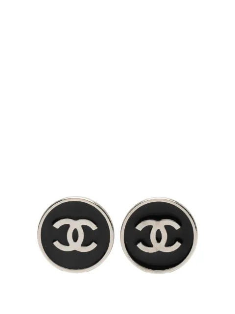 CHANEL Pre-Owned 2005 Silver Plated and Enamel CC Round Button Clip On Earrings costume earrings