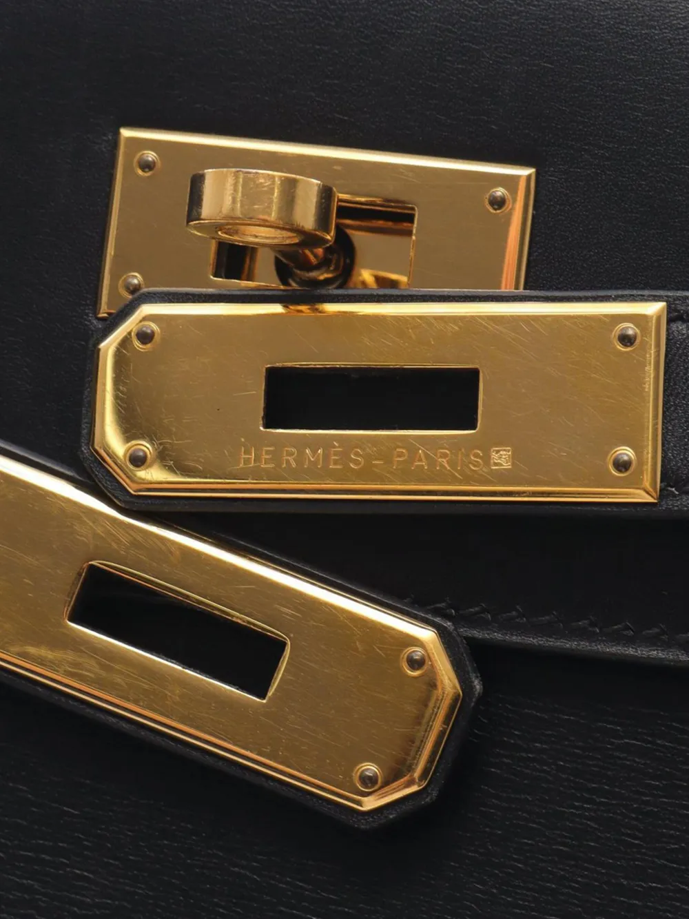 Pre-owned Hermes 1999 Box Calf Kelly Sellier 32 Satchel In Black