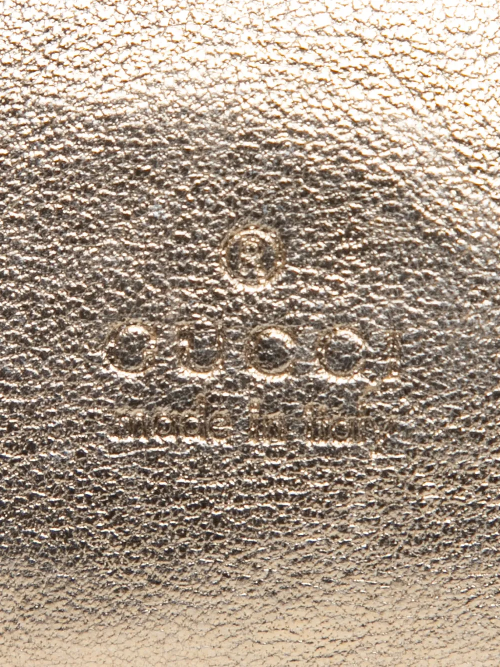 Pre-owned Gucci 2000-2015 Metallic Leather Drawstring Pouch In Gold