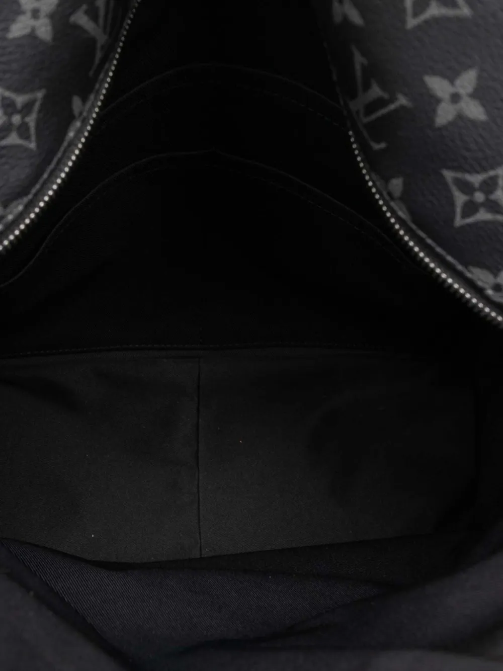 Pre-owned Louis Vuitton 2019 Monogram Eclipse Discovery Backpack In Black