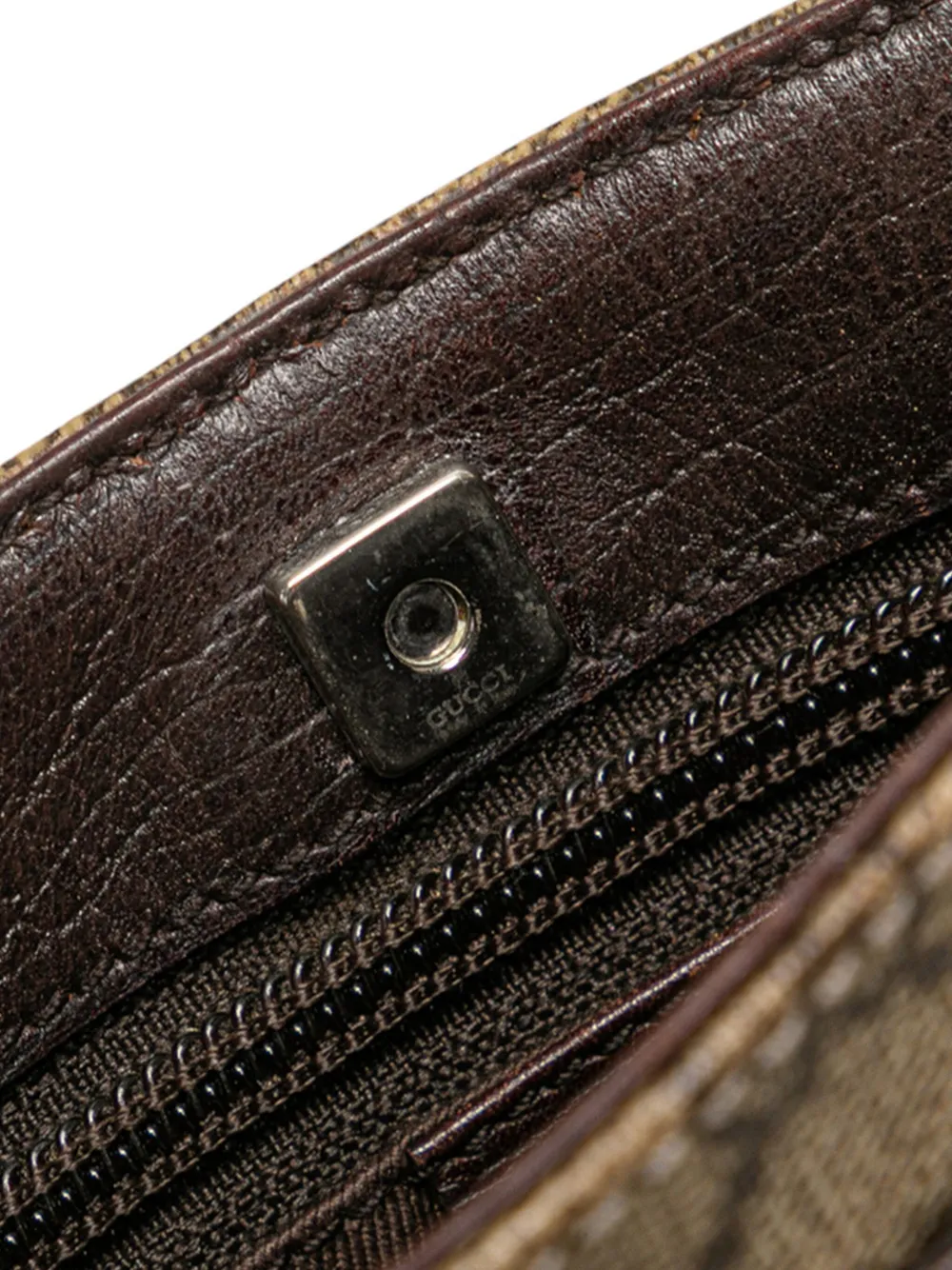 Pre-owned Gucci 2000-2015 Gg Supreme Handbag In Brown