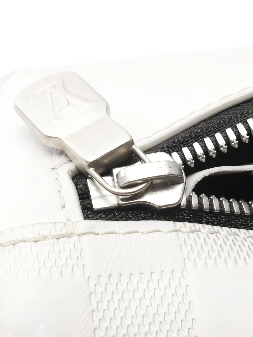 Pre-owned Louis Vuitton 2019 Damier Infini Canvas Bum Bag In White