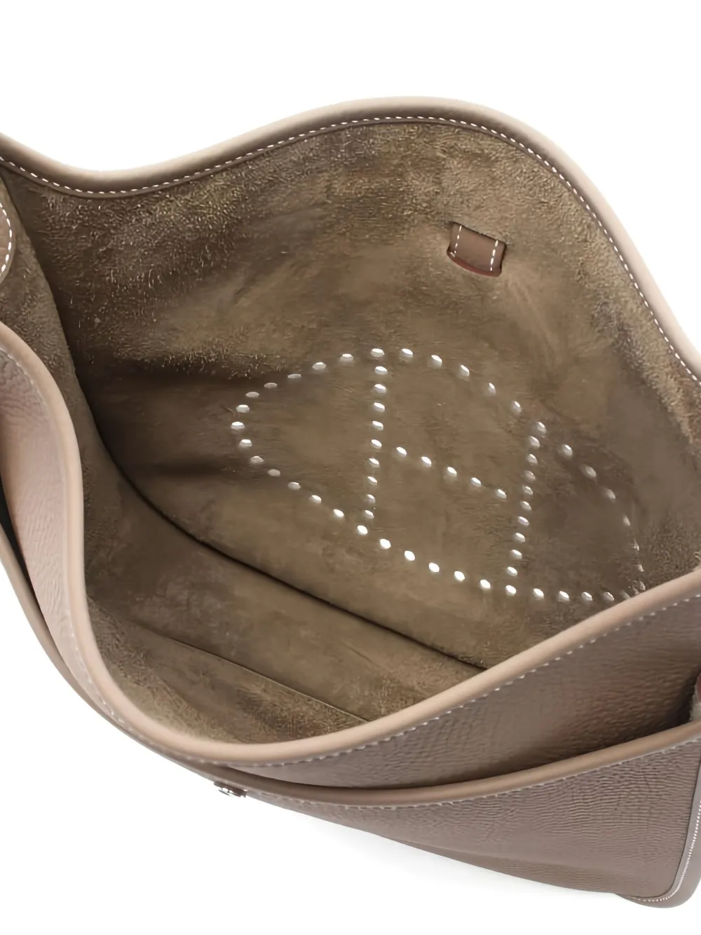 Pre-owned Hermes 2025 Evelyne Iii Pm Shoulder Bag In Neutral