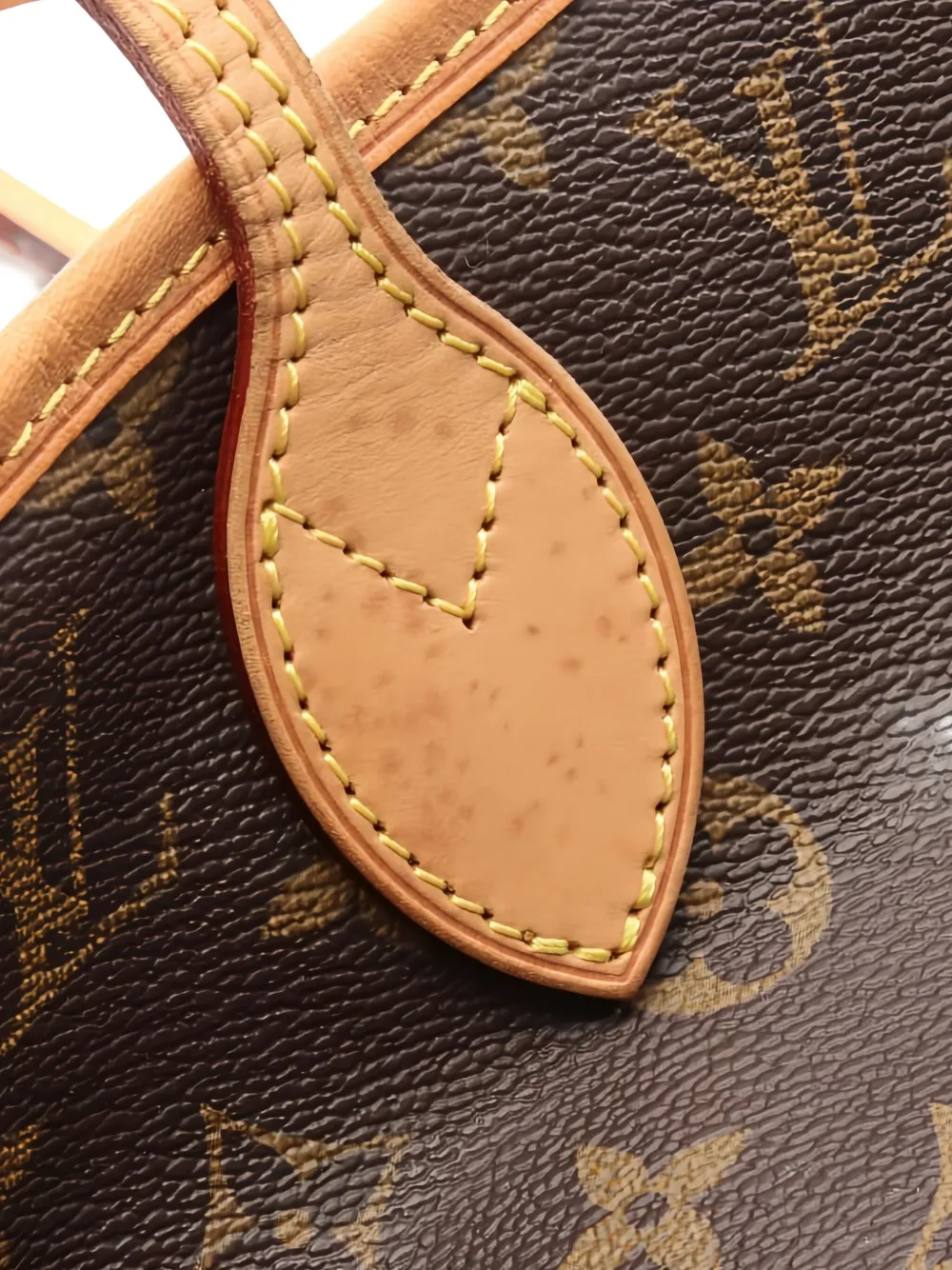 Pre-owned Louis Vuitton 2003 Monogram Neverfull Mm Shoulder Bag In Brown