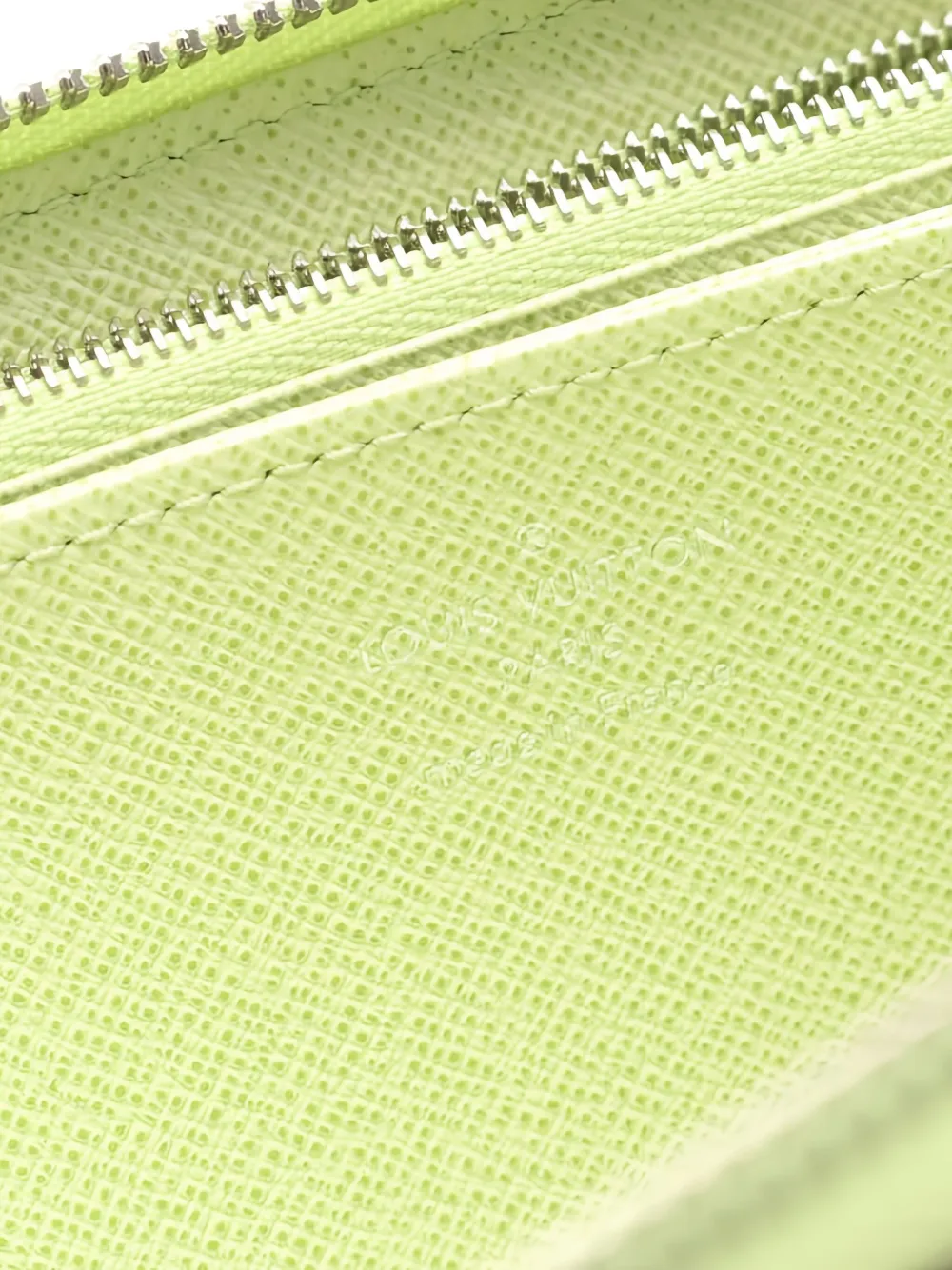 Pre-owned Louis Vuitton 2021s Epi Zip Wallet In Green