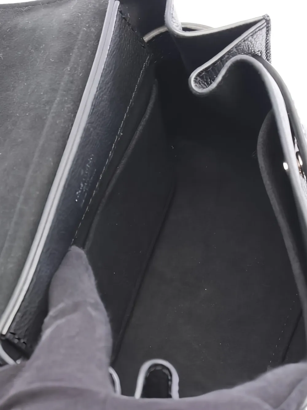 Pre-owned Louis Vuitton 2021s Lockme Ever Mini Tote Bag In Black