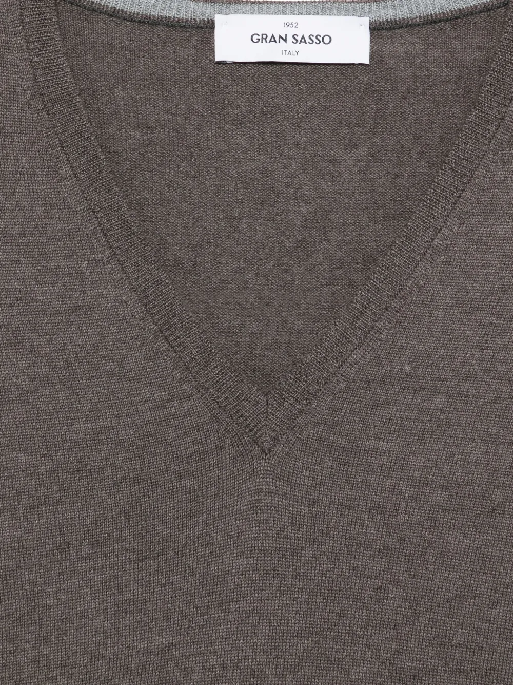 Gran Sasso Sweater met V-hals Bruin
