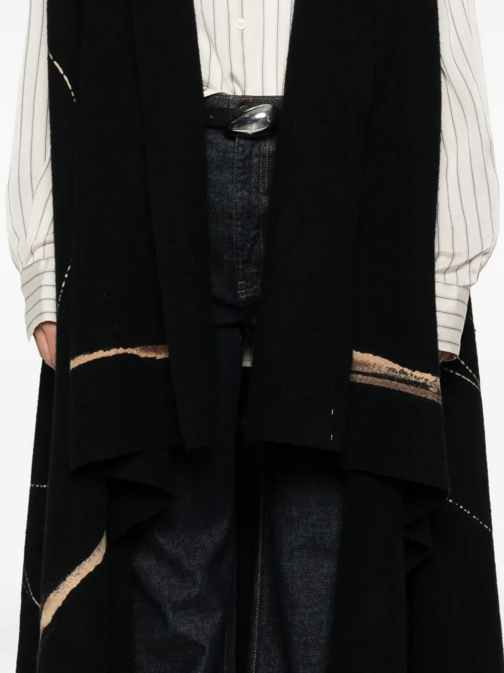 2015s Open-Front Cape