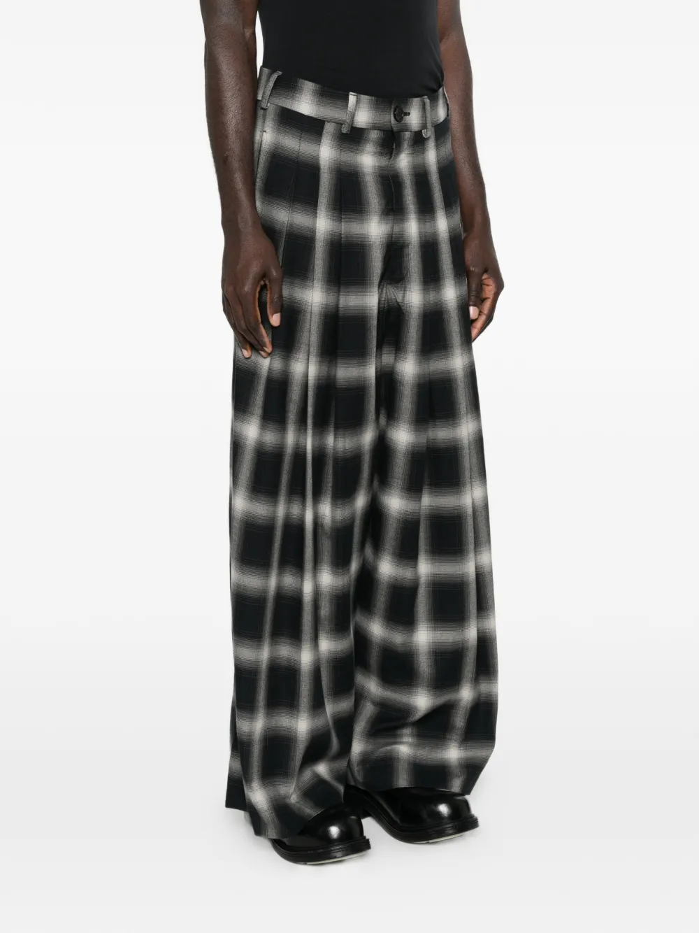  LỰu ĐẠn Checked Trousers - Black 