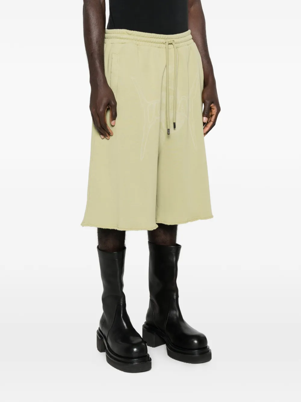 LỰu ĐẠn Graphic Raw-hem Shorts - Green 