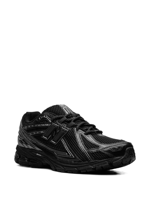 New Balance 1906R スニーカー | ブラック | FARFETCH JP