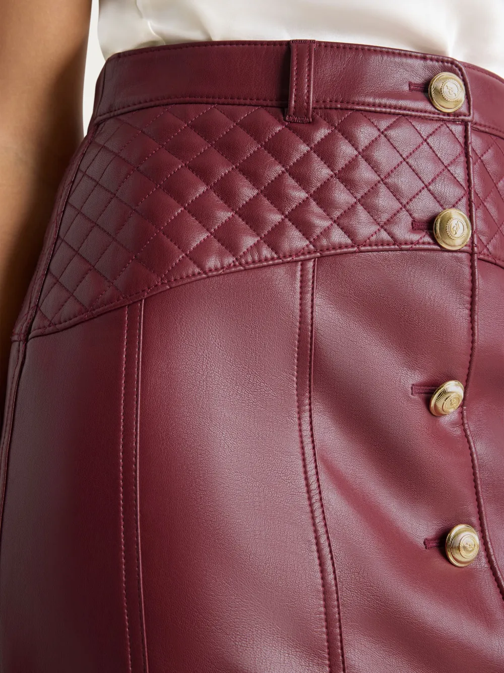 Cinq À Sept Claudia Quilted Button Mini Skirt In Burgundy