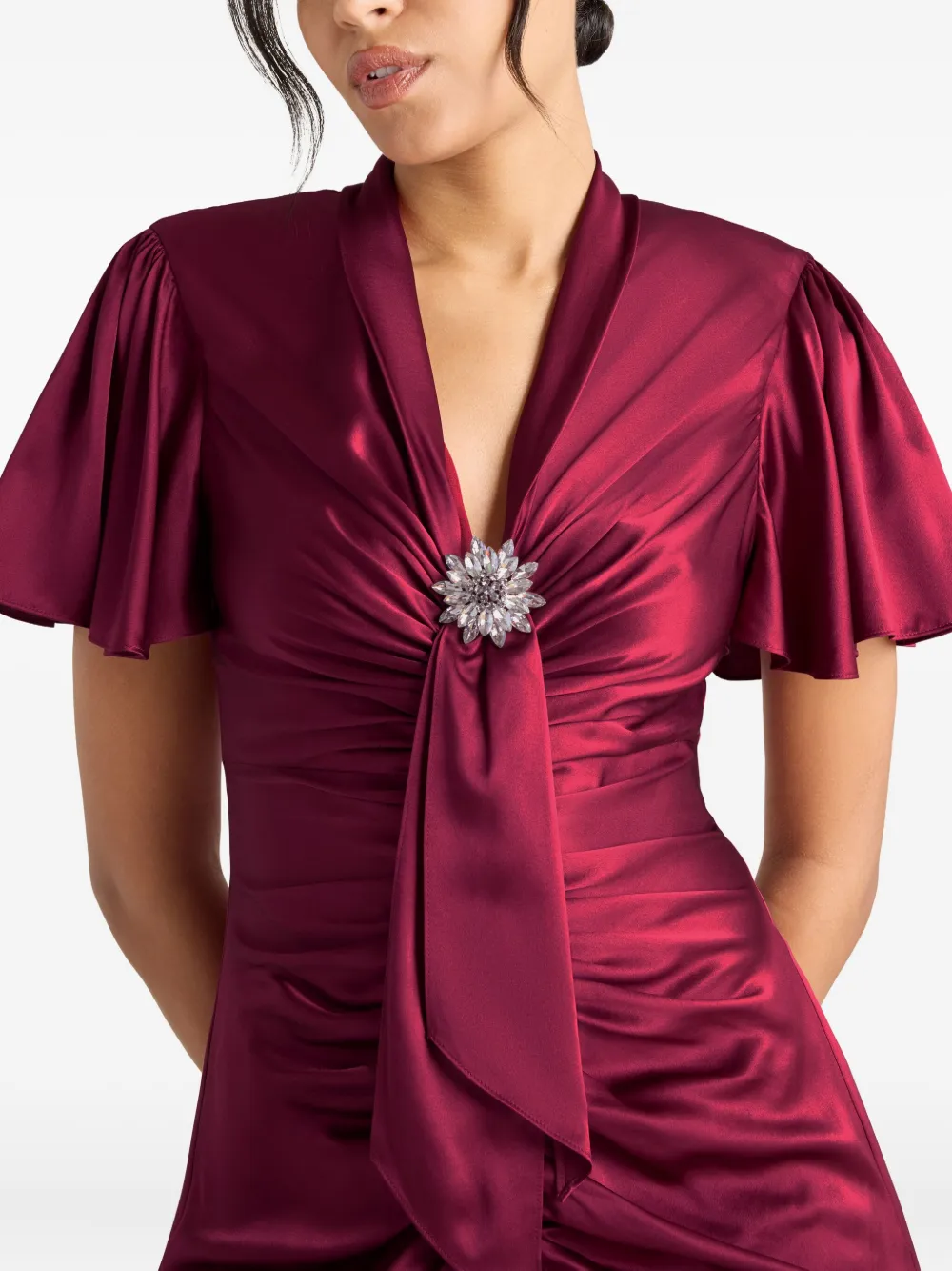Cinq A Sept Peeta midi-jurk met ruches en broche Rood