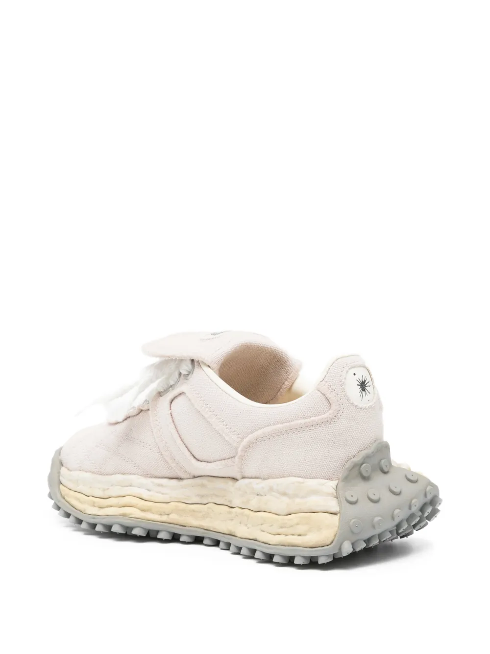 Maison MIHARA YASUHIRO Sneakers met logopatch Beige
