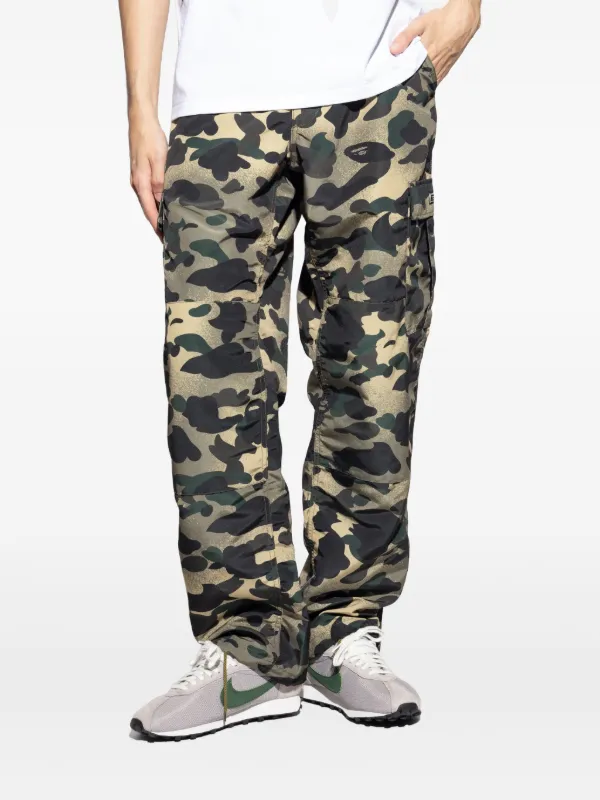 A BATHING APE® カモフラージュ カーゴパンツ | ニュートラル