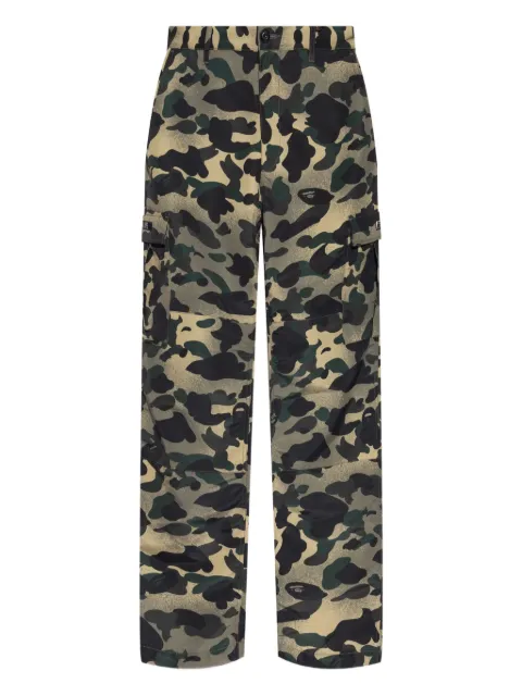 A BATHING APE® camouflage-pattern cargo-pocket trousers