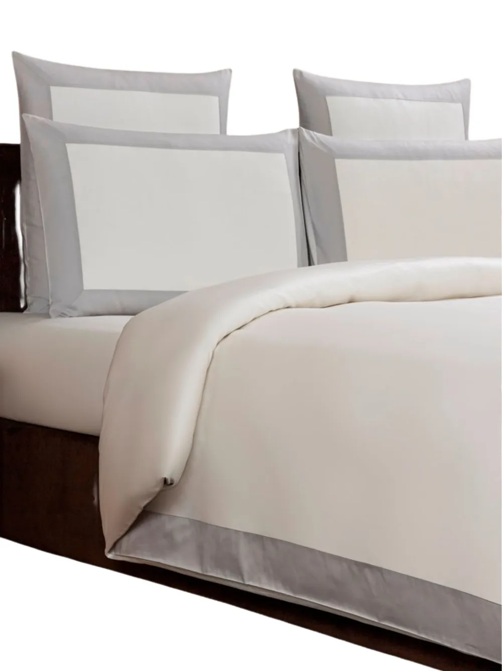 Frette bordered bold bed set | Bedding | Image 2