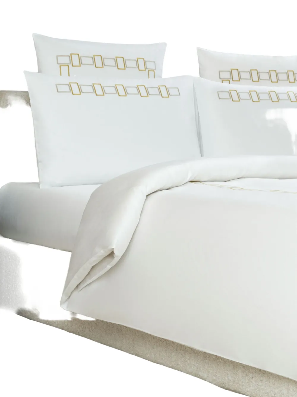 Frette Bold Embroidery Duvet And Pillow Cases Set In White