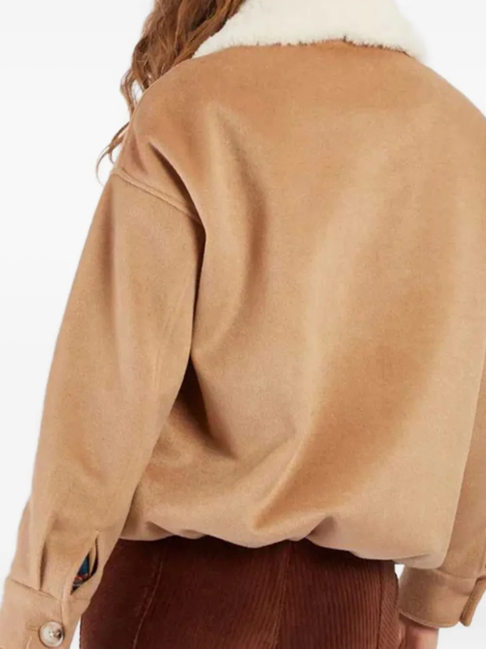 REPUBLIQUE 纽扣夹克