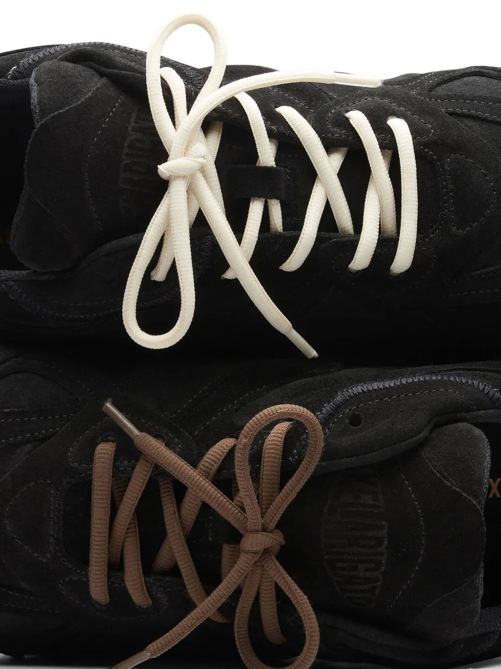 Axel Arigato Slow Runner sneakers met suède vlakken Zwart