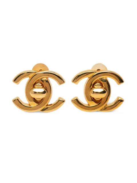 CHANEL Pre-Owned aretes de clip bañados en oro con logo CC 1995