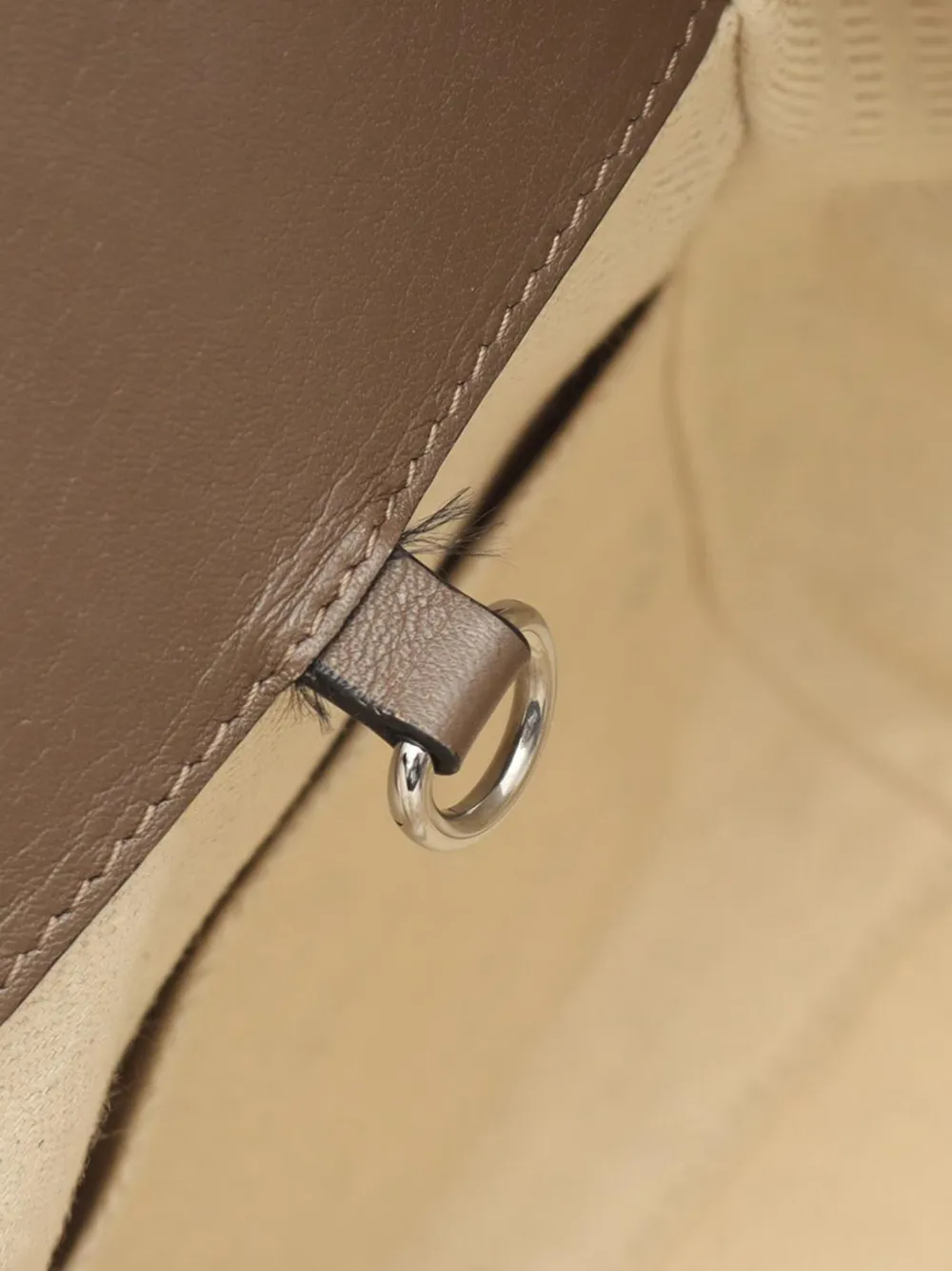 Loewe Pre-Owned 2020 Small Leather Hammock satchel | Pre-Owned | Image 2