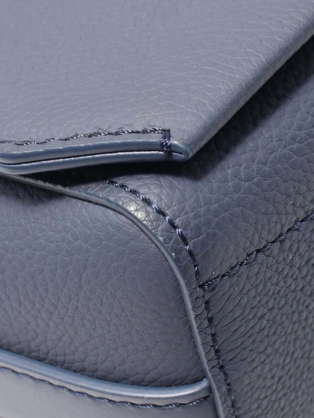Pre-owned Louis Vuitton 2021-2025 Aerogram Takeoff Messenger Crossbody Bag In Blue