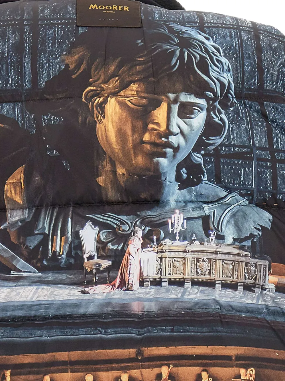 Moorer Long-sleeved Hooded Down Jacket In Brown