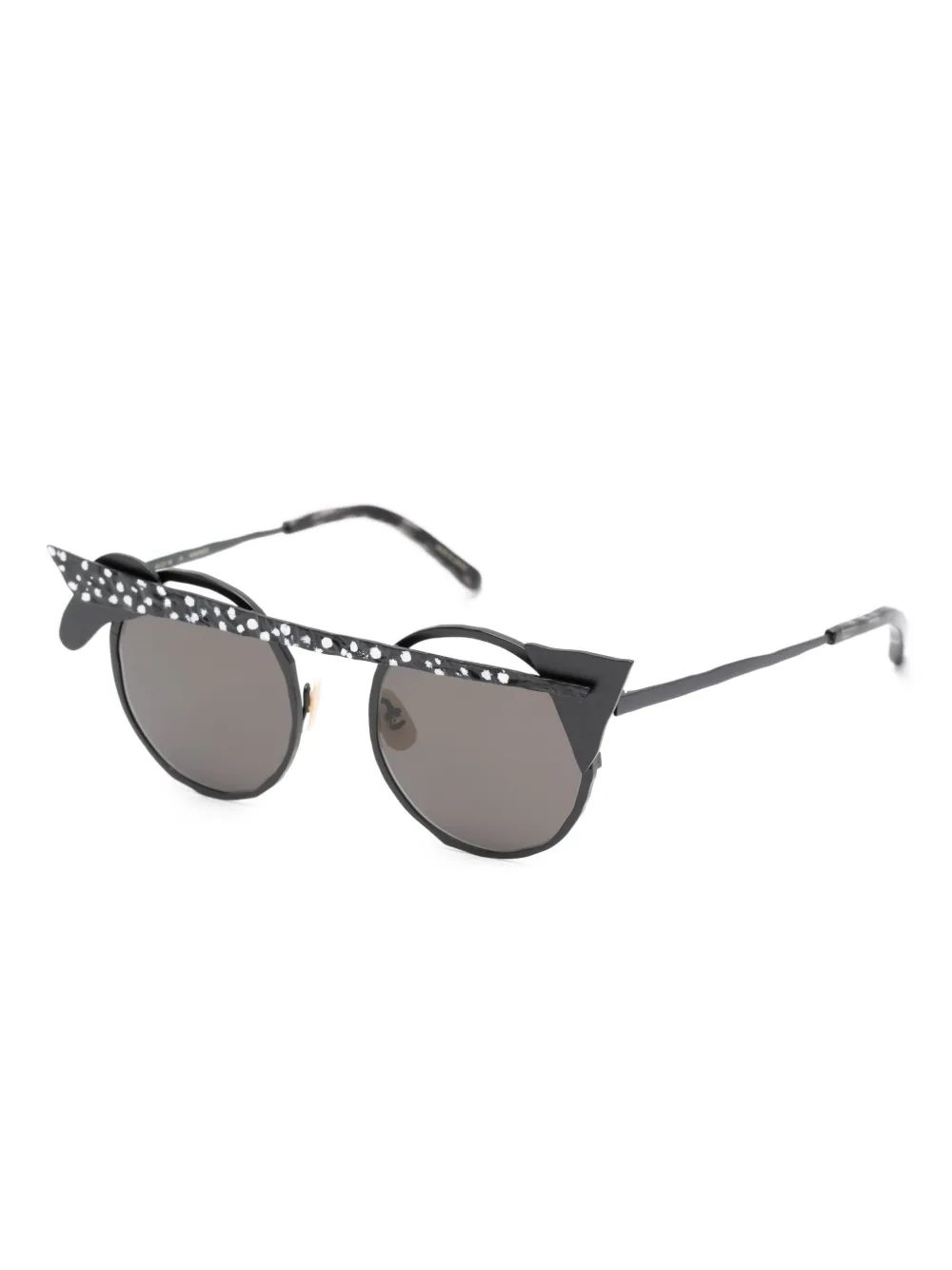 MASAHIROMARUYAMA dots-detail sunglasses | Men | Image 2