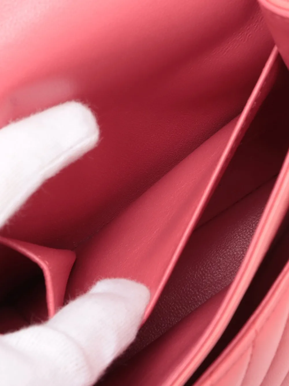 Pre-owned Chanel 2017-2018 Medium Classic Chevron Lambskin Double Flap Shoulder Bag In Pink
