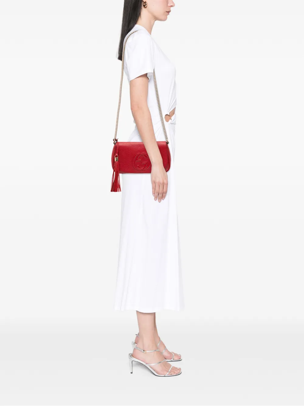 Pre-owned Gucci 2016-2025 Medium Leather Soho Chain Flap Crossbody Bag In Red