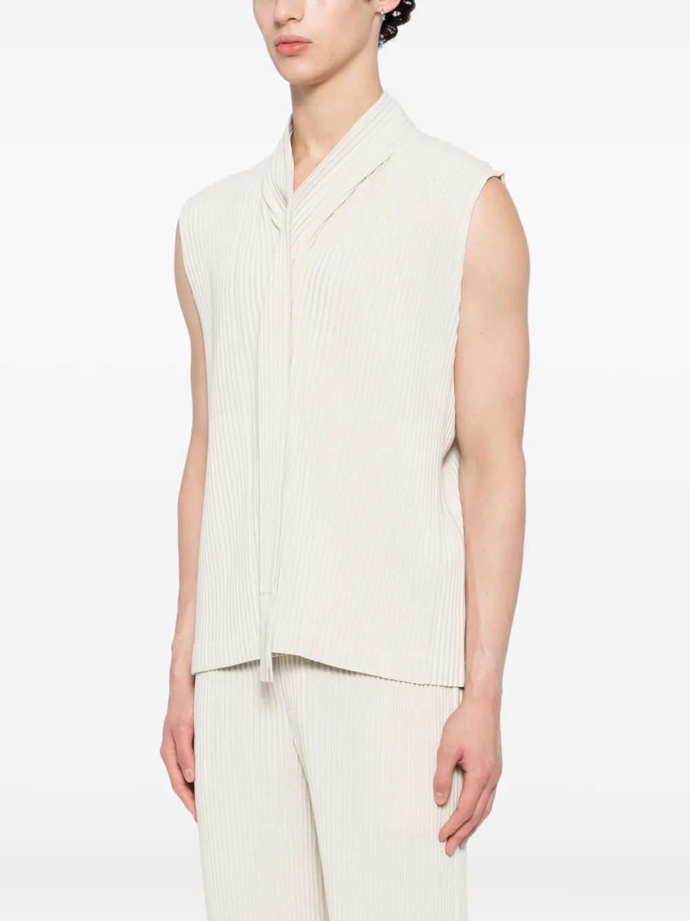 Issey Miyake Mc: September Vest In White