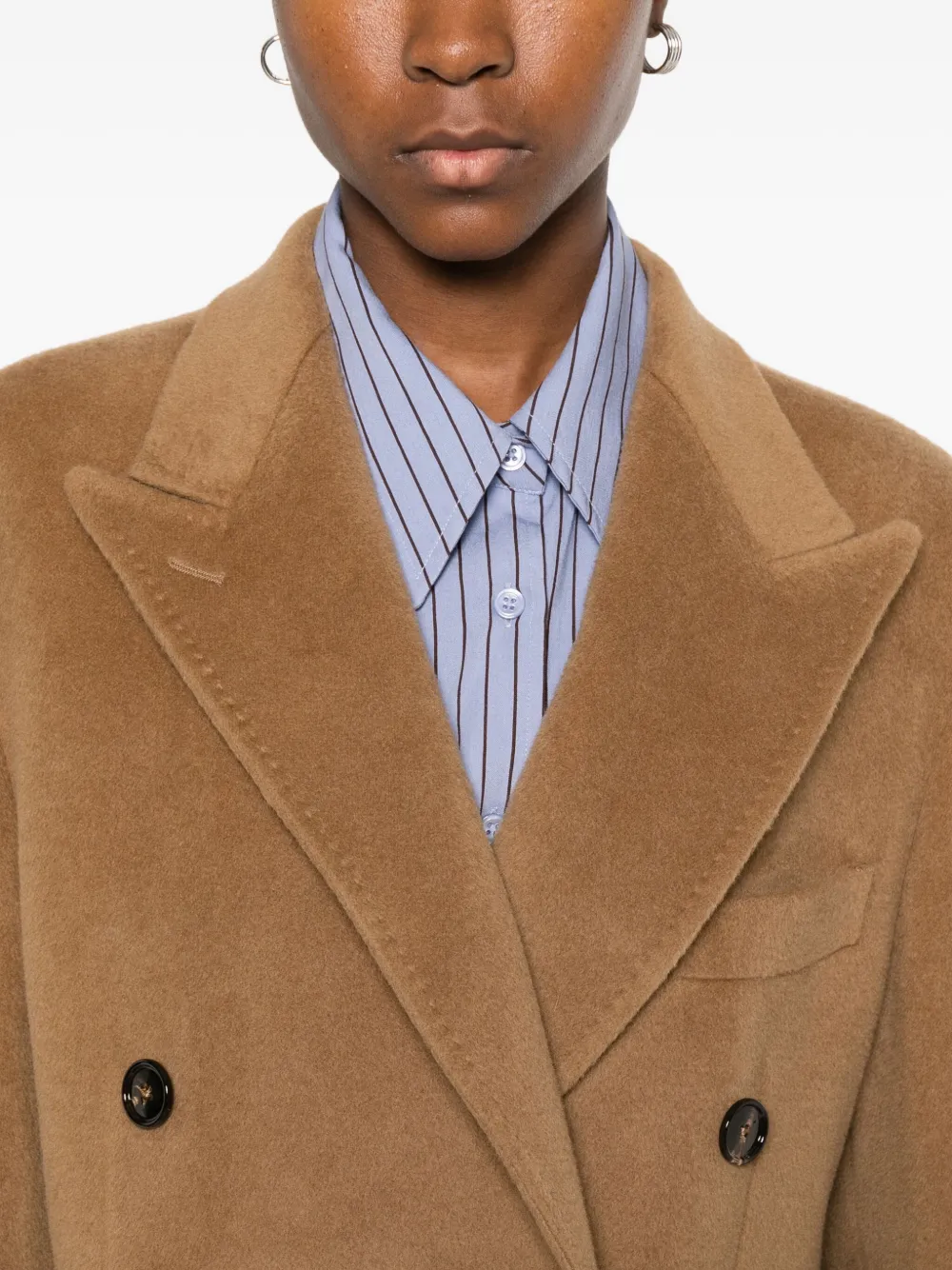 Tagliatore Jas met dubbele rij knopen Bruin