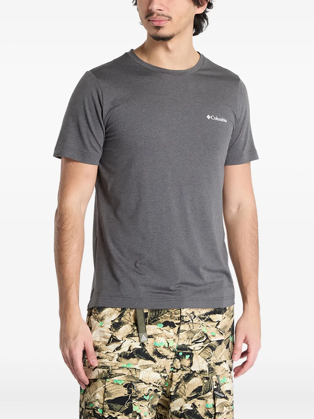 Columbia Kwick Hike グラフィック Tシャツ - グレー Columbia Kwick Hike グラフィック Tシャツ - グレー
