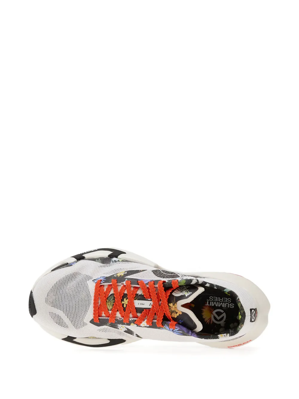 The North Face Summit Series Vectiv Pro 3 Race Edition Sneakers In White