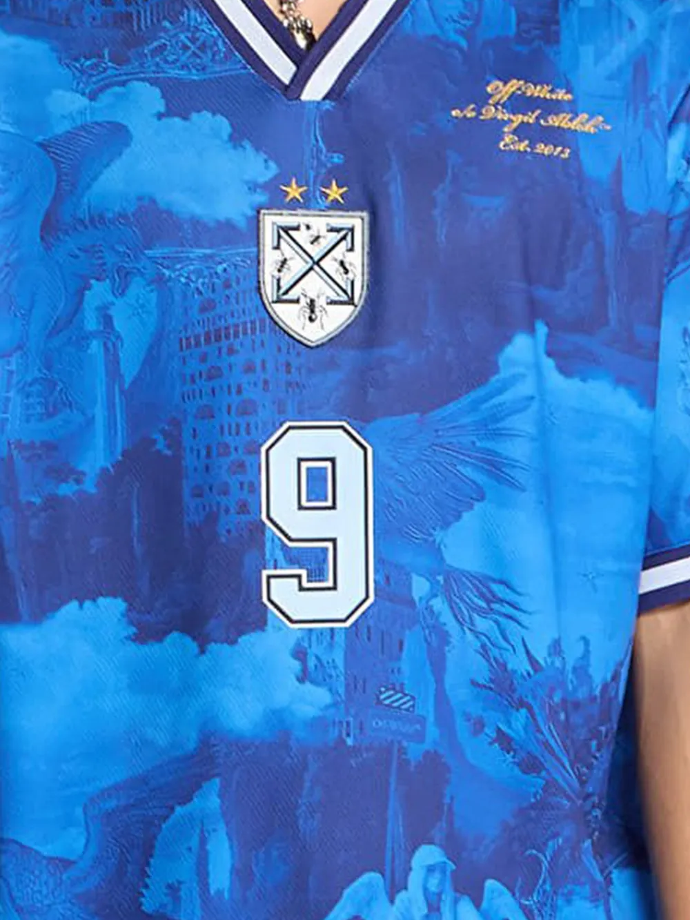 Off-White T-shirt met V-hals Blauw