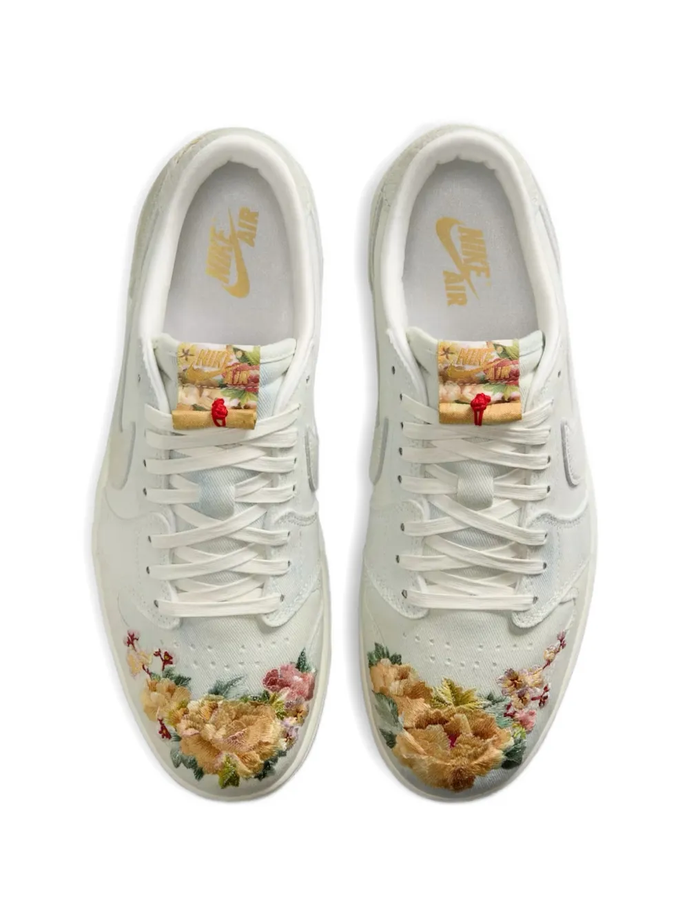Jordan Air 1 low-top sneakers met geborduurde bloemen Wit